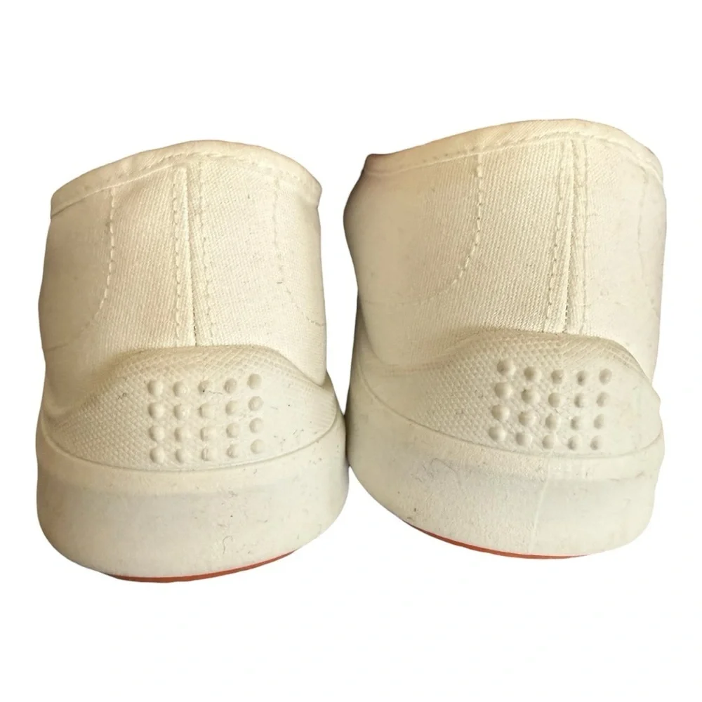 Tommy Bahama White Canvas Low Top Sneakers Size 9 Casual Island Lifestyle